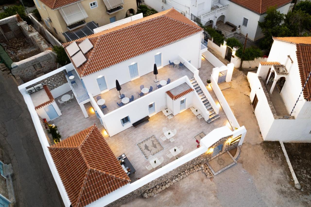 Lumiere Spetses Hotel Exterior foto