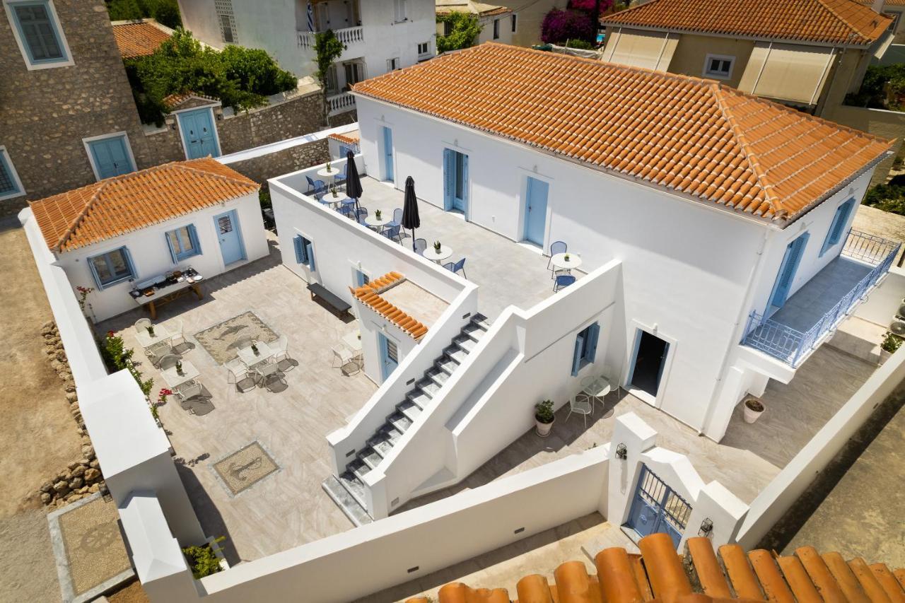 Lumiere Spetses Hotel Exterior foto